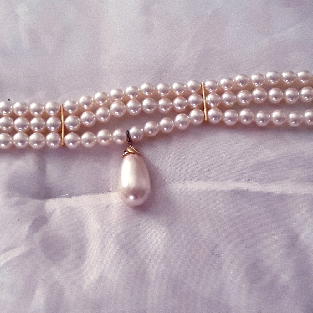 Costume Pearl Choker